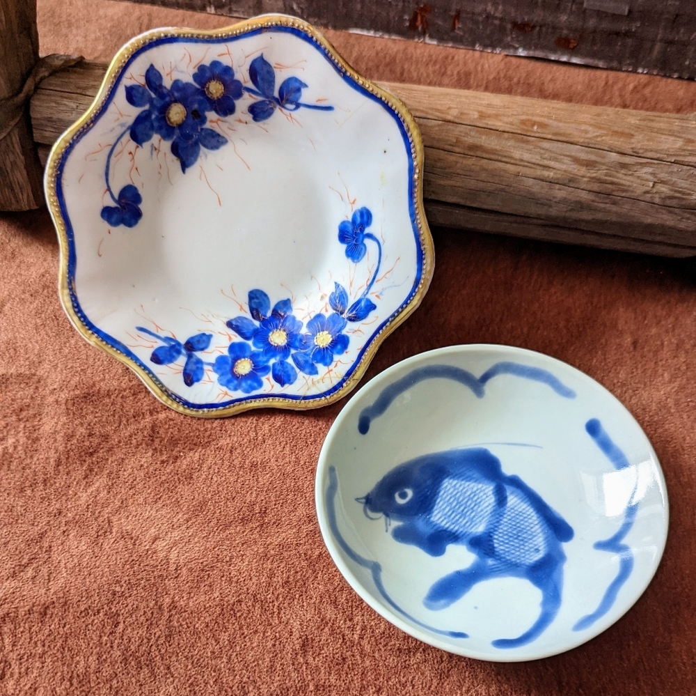 Vintage Collectible Bundle of White/Blue Dishes